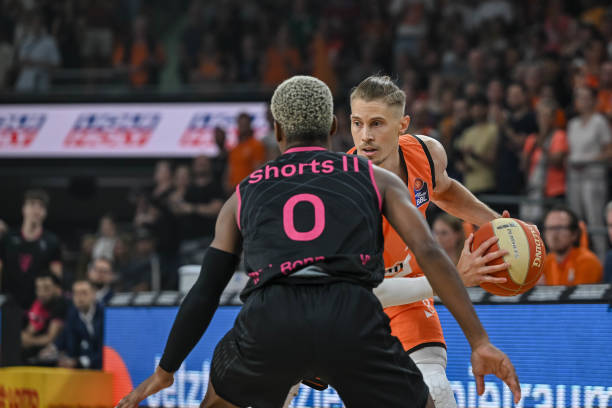 现并不是昙 现并不是昙