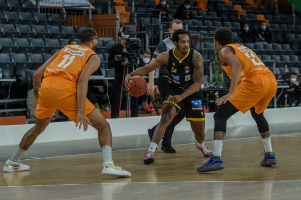 威廉姆斯夺 威廉姆斯夺