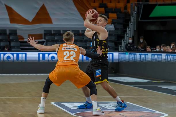 深入探讨成 深入探讨成